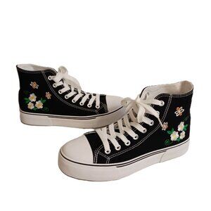Black Embroidered Floral High Top Sneakers Women’s Size 8 NWOT